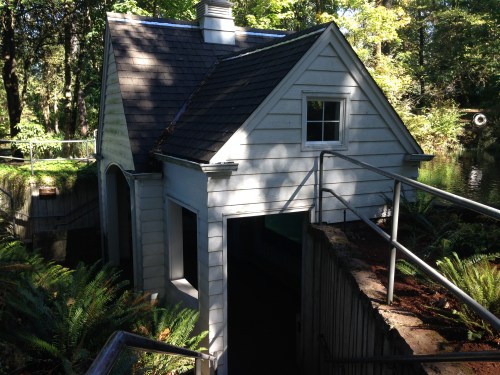 Sturgeon Viewing Center